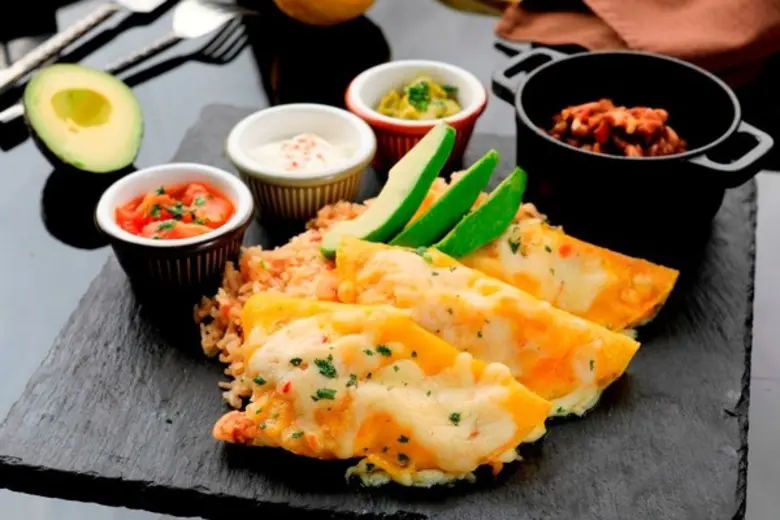 ตลอดเดือนมิถุนายน 2561 นี้ ห้องอาหารโอเอซ...