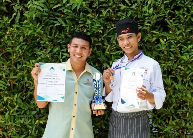 ตัวแทนโรงแรมอมารี ภูเก็ต ร่วมแสดงความสามา...