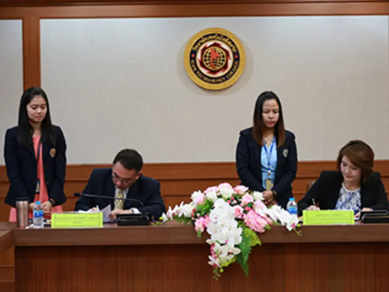 STC จับมือกับ ICONSIAM สร้างความร่วมมือด้านอาชีพ