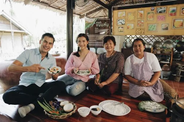 อยู่กับสาว ต้องเอาใจสาว สำหรับฝรั่งหัวใจไ...