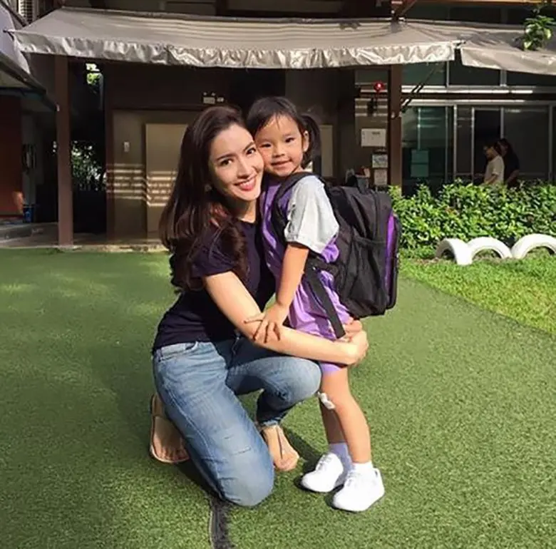 ขึ้นแท่นเป็นคุณแม่คนเก่งสุดสตรอง "คุณแอฟ ...