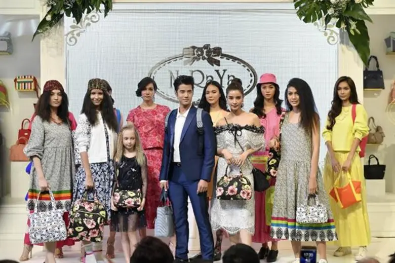 “มาริโอ้-วิว”ร่วมฉลอง“นารายา”เปิด 4 แบรนด์ใหม่