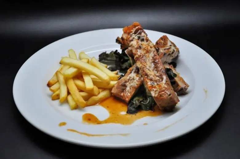 ห้องอาหารบราซิลเลี่ยน ริโอ กริลล์ชั้น 2 โ...