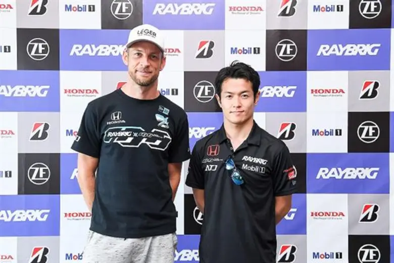 ฮอนด้า จัดสัมภาษณ์พิเศษ เจนสัน บัตตัน และ นาโอกิ ยามาโมโตะ สองนักแข่งตัวเต็งจากทีมคูนิมิตซึ ก่อนลงสนามแข่งขัน “ซูเปอร์ จีที เรซ 2018” ที่สนามช้าง อินเตอร์เนชั่นแนล เซอร์กิต จ. บุรีรัมย์