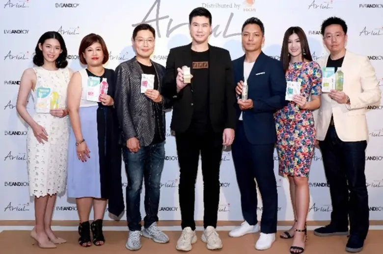 มร. ฮัน ซู คิม และ หิรัญ ตันมิตร ร่วมเปิด...