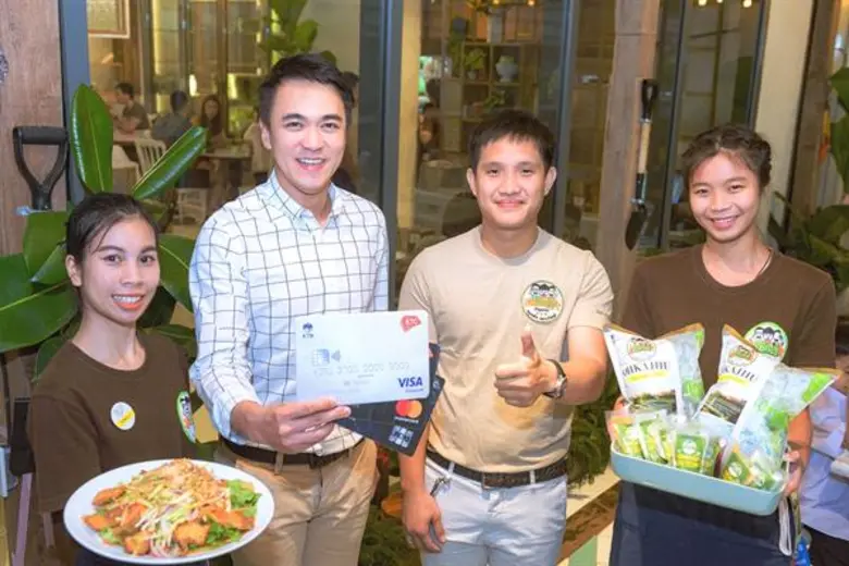 "เคทีซี" หรือ บริษัท บัตรกรุงไทย จำกัด (ม...