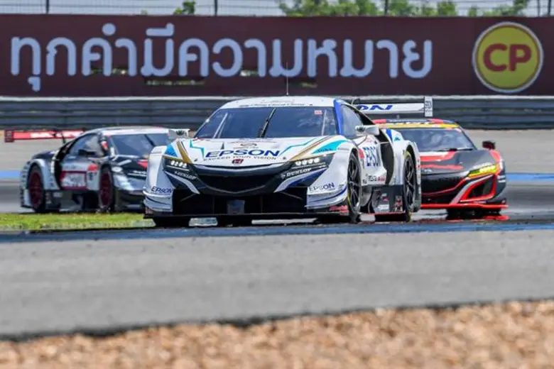 “ช้าง ซูเปอร์จีที เรซ 2018” กระหึ่มบุรีรัมย์ “มูเก้น” คว้าโพลรุ่นใหญ่ “เอสต์ โคล่า” ลุ้นโพเดี้ยมเหนื่อย สตาร์ทกริด 12 วันอาทิตย์นี้