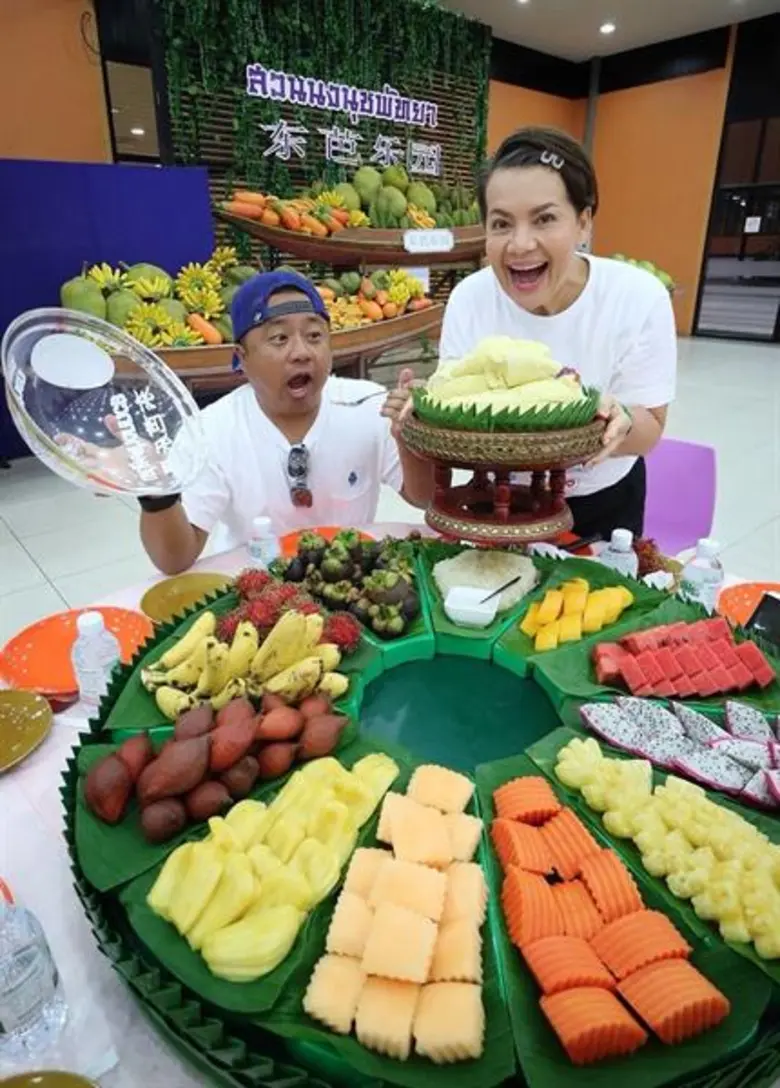 สนุกสนานไปกับคู่สามีภรรยาสุดน่ารัก "หนูแห...