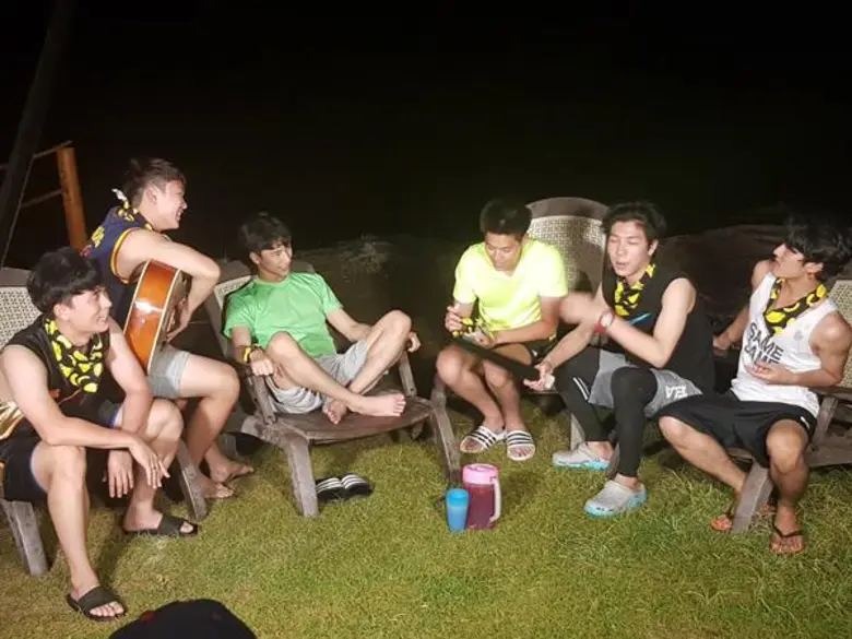 ต่อเนื่องกันที่เกาะสีชัง แต่งานนี้ก๊วน "บ...