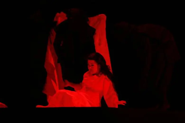 คนทั่วไปมักเข้าใจว่า มหาอุปรากรเป็นมหรสพข...