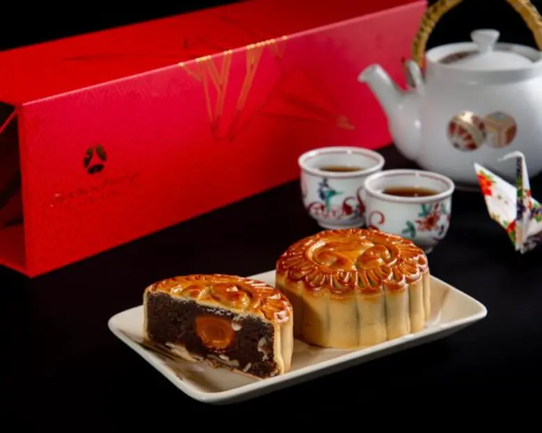 ขนมไหว้พระจันทร์ในกล่อง “โอริกามิ” จาก โรงแรม ดิ โอกุระ เพรสทีจ กรุงเทพฯ