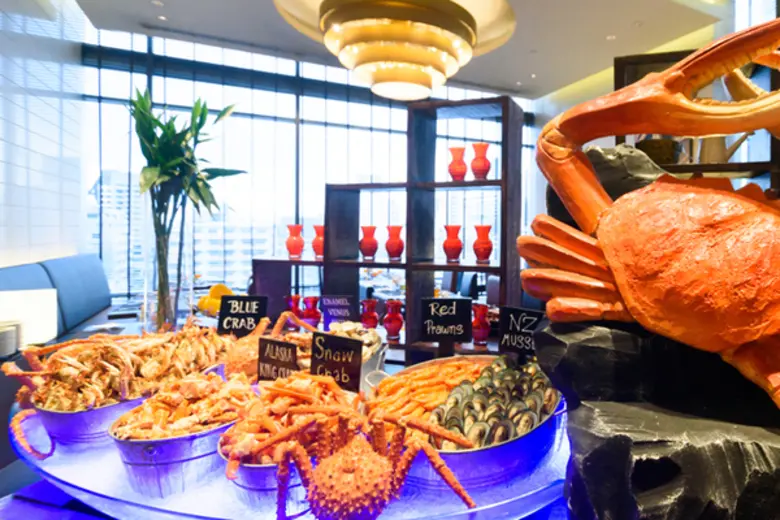 บุฟเฟ่ต์ขาปูยักษ์ ขาปูหิมะ ปูม้าและซีฟู้ด! อิ่มไม่อั้นตลอด 4 ชม. ที่เดอะสแควร์ โรงแรมโนโวเทล เพลินจิต