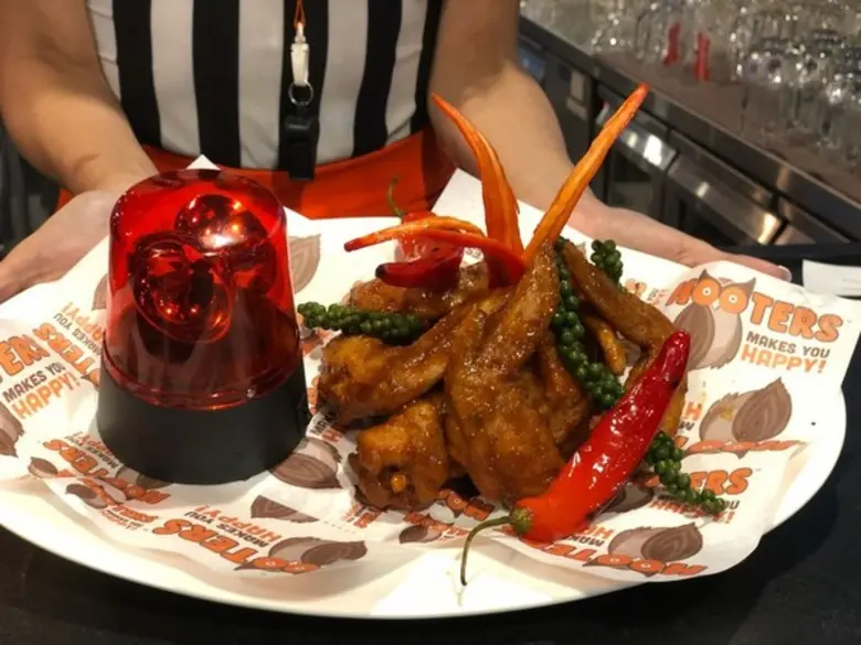 ฮูเตอร์ส ฉลองวันชาติอเมริกัน จัดแข่งขัน “Nuclear Wing Challenge” วันพุธ ที่ 4 กรกฎาคม ศกนี้ เวลา 19.00 นาฬิกา ที่ฮูเตอร์สทุกสาขา