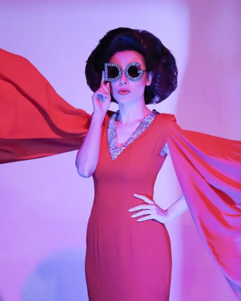 ทีวีไกด์: รายการ “กิ๊กดู๋ สงครามเพลงเงาเสียง” จัดกรรมการตัวแม่แข่งเงาเสียงชุดใหญ่"แมทซ์หยุดโลกนัดล้างตา” อังคารที่ 10 และ 17 กรกฎาคมนี้ ทางช่อง 7 HD