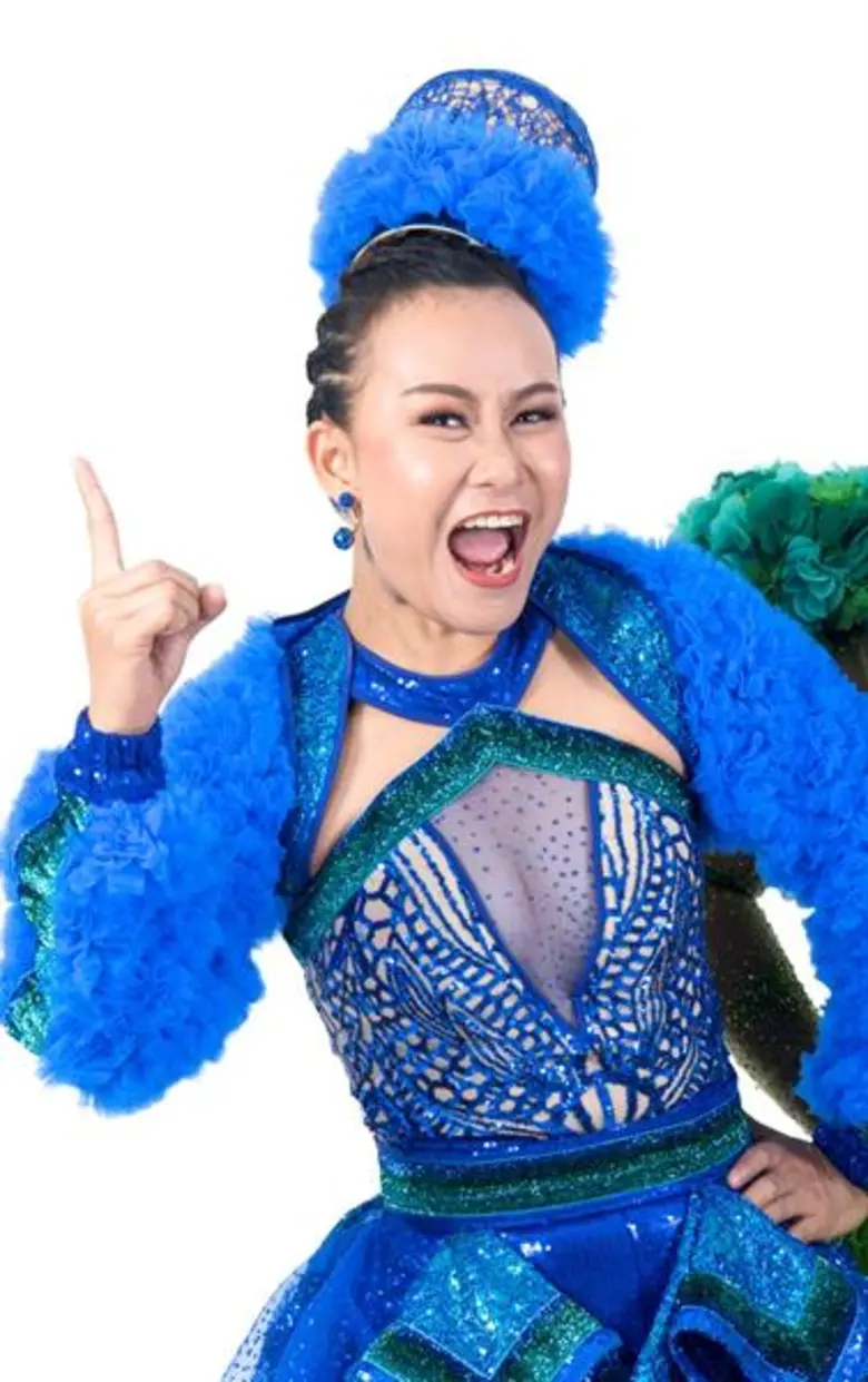 เห็นเพื่อนซี้ ลาล่า ซ้อมมวยกับครูฝึกจนหน้...