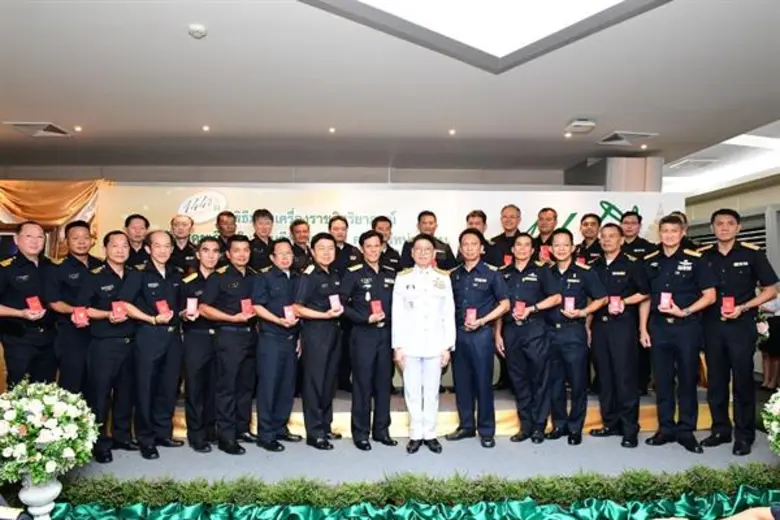 นายกุลิศ สมบัติศิริ อธิบดีกรมศุลกากร เป็น...