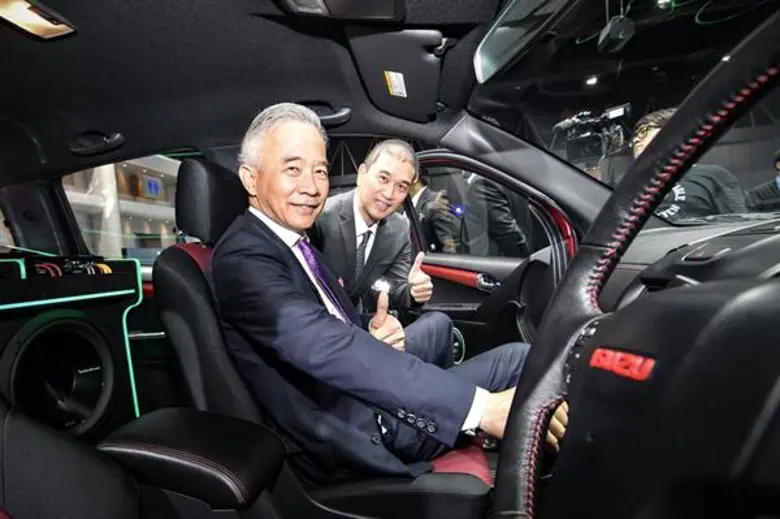 “บางกอก ออโต ซาลอน 2018” เริ่มแล้วทัพรถแต่งญี่ปุ่นโชว์กระหึ่ม ค่ายรถยนต์-รถจักรยายนต์ จัดหนักตอบทุกความต้องการ เทโปรโมชั่นเต็มพิกัด “ซื้อรถลุ้นรถ”แถมรางวัลกว่า2ล้านบาท มหกรรมความบันเทิงญี่ปุ่น-ไทย ล้นงาน