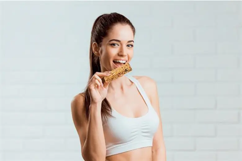 เบื่อไหม? คุมอาหารทีไร สุดท้ายตบะแตกทุกที! นิวทริไลท์บอกต่อเทคนิค “กินมื้อเล็กแต่บ่อยขึ้น” ช่วยควบคุมน้ำหนักอย่างได้ผล