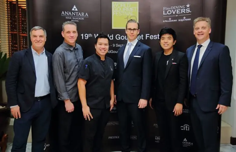 โรงแรมอนันตรา สยาม กรุงเทพ นำโดย มร.แพททร...