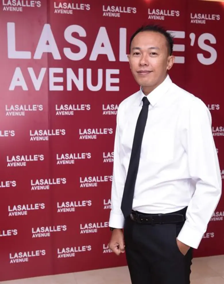 นายมานพ คำสว่าง ผู้จัดการบริหารทรัพย์สิน ...