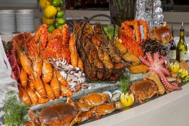 ห้องอาหารบุฟเฟ่ต์นานาชาติ จตุจักร คาเฟ่ โ...