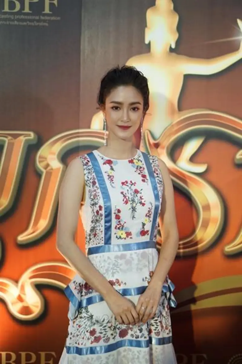 สองนักแสดงจากช่อง 3 “พริม – พริมา และ ไบร์ท – รพีพงศ์” ร่วมงานประกาศผลงานที่ผ่านเข้ารอบตัดสินรางวัล “นาฏราช ครั้งที่ 9 ประจำปี 2560”