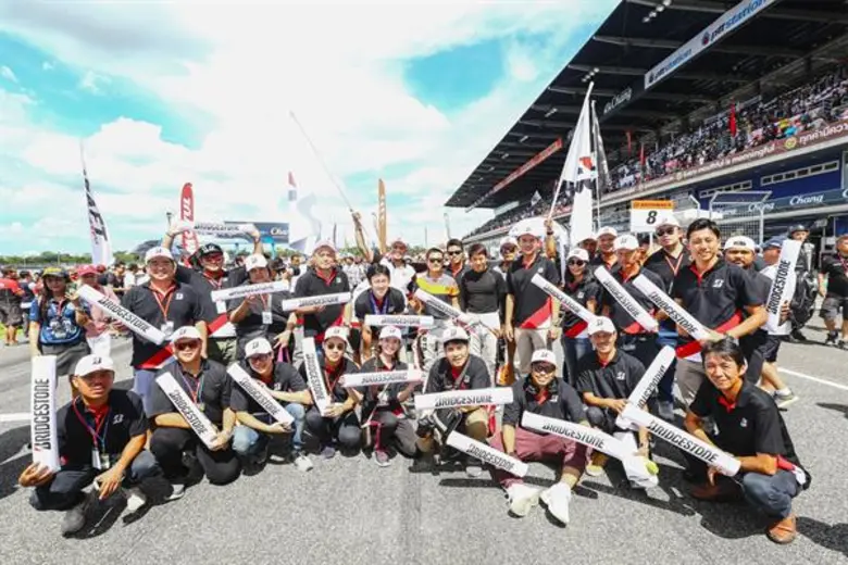 บริดจสโตน ในฐานะผู้สนับสนุนทีมนักแข่งรถยน...