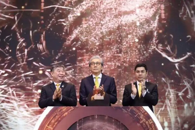 นายสมคิด จาตุศรีพิทักษ์ รองนายกรัฐมนตรี เ...