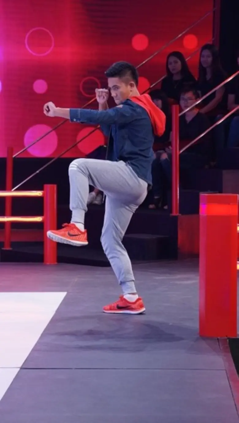 มวยถูกคู่ “น้องตุ้ม-ปริญญา” จัดหนักแฟนเด็กกะเอาให้น่วม!! กลาง “ศึกร่วมชายคา”