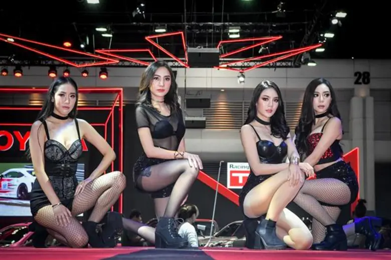 คึกคักสุดๆ หลังเปิดงาน "บางกอก อินเตอร์เน...