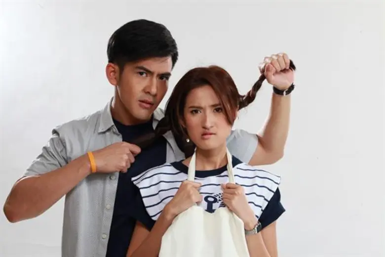 บทประพันธ์ : หัสบรรณ โขง หนุ่มหล่อหน้าฝรั...