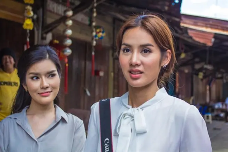 มะนาว ศรศิลป์ นำทีมครูและนักเรียน ร่วมรณรงค์การต่อต้านยาเสพติด อีกหนึ่งฉากดีในละคร “เชิงชายชาญ”