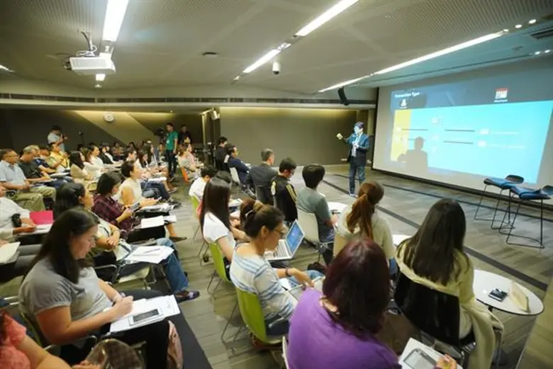 เคทีซีเปิดเวทีเสวนาพิเศษ “KTC FIT Talks #3 “รู้เท่าทันความเสี่ยงในการชำระทางอิเล็คทรอนิคส์และออนไลน์”