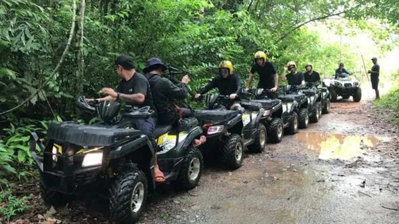 หลังจากสัปดาห์ที่แล้ว 4 หนุ่มเพื่อนซี้ ทอ...