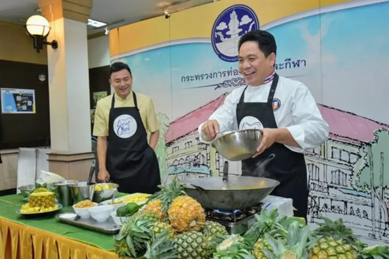 ปลัดฯ ท่องเที่ยว เดินหน้าท่องเที่ยวเชิงอาหาร  แนะใช้วัตถุดิบตามฤดูกาล..ช่วงนี้ชู “สับปะรด” อุดหนุนเกษตรกรไทย