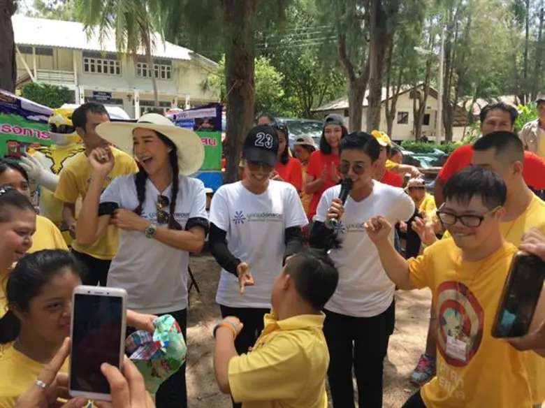 มูลนิธิเวิร์คพอยท์ ร่วมกับ “5 For All” จัดกิจกรรมพาเด็กพิเศษเปิดโลกทัศน์  นั่งรถไฟไปเที่ยวทะเลสวนสน หัวหิน