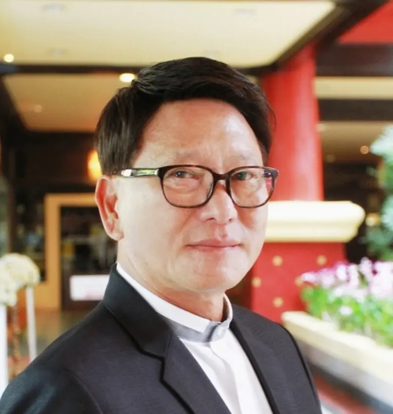 ประธานบริษัท กะตะกรุ๊ป มอบห้องพักโรงแรมในเครือฟรีให้ชาวจีนที่เดินทางมาตามหาญาติ จังหวัดภูเก็ต