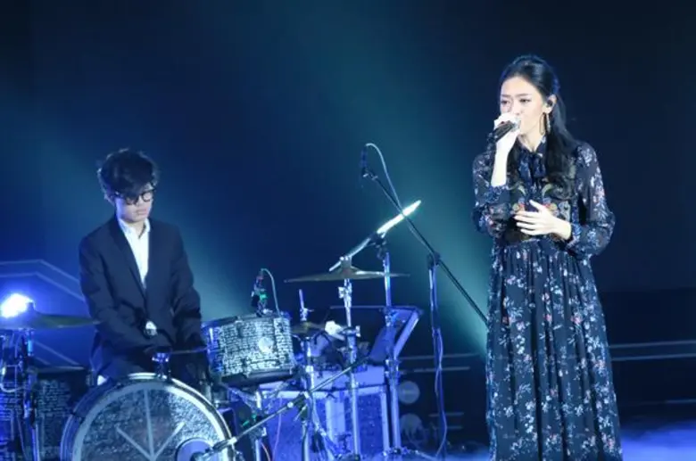 ทีวีไกด์: รายการ "One Show Time" “Klear” ครบทุกอารมณ์จัดเต็ม