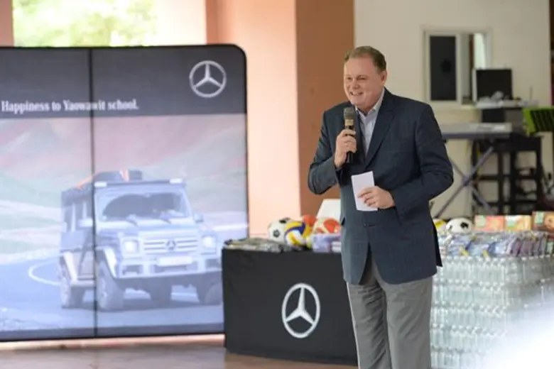 เริ่มต้น 'การให้’ แบบไม่รู้จบ ด้วยกิจกรรม “The Road to Happiness” เพื่อร่วมกันสร้างสรรค์สังคม 9 กรกฎาคม 2561 ณ โรงเรียนเยาววิทย์ จังหวัดพังงา