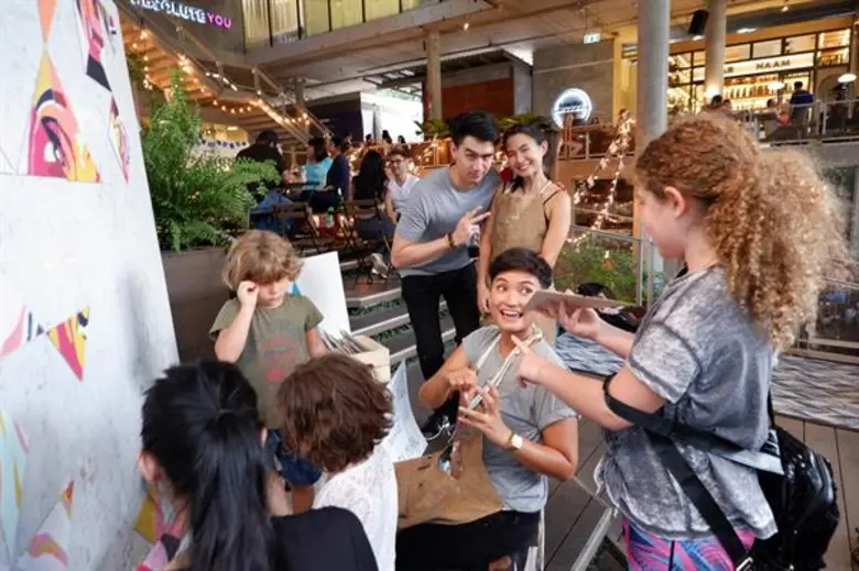 โรงเรียนสอนศิลปะ ภรณ สคูล ออฟ อาร์ท จับมือกับ เดอะคอมมอนส์ (theCOMMONS) จุดประกายชาวกรุงเทพฯ ให้มาวาดรูปละเลงสี