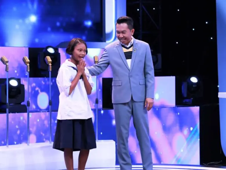 ทีวีไกด์: รายการ “ไมค์หมดหนี้” กลั้นน้ำตาไม่อยู่ น้องออด เด็กหญิงยอดนักสู้ ใช้ความสุขสู้กับความจน