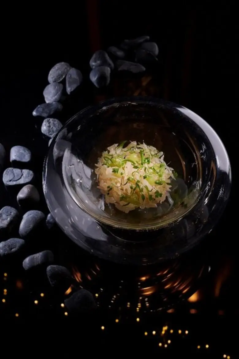 การเดินทางครั้งใหม่ในช่วงเวลากลางวันกับ “Mini-Summer Journey”ณ ห้องอาหารสระบัว บาย กิน กิน