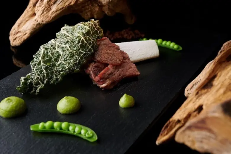 การเดินทางครั้งใหม่ในช่วงเวลากลางวันกับ “Mini-Summer Journey”ณ ห้องอาหารสระบัว บาย กิน กิน