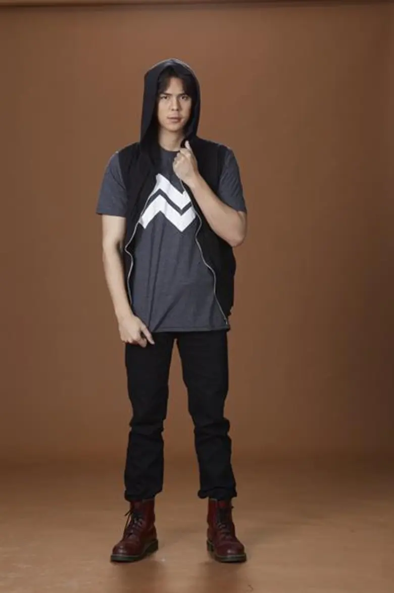 “พีช – พชร” พัฒนาฝีมือทางการแสดงอีกขั้น ถ่ายทอดปมปัญหาชีวิตแบบจัดเต็ม ในละคร “ข้ามสีทันดร”