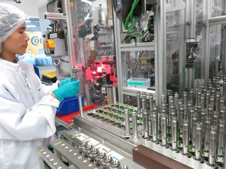 คอนติเนนทอลฉลองครบรอบ 10 ปีก่อตั้งโรงงานผลิตชิ้นส่วนเครื่องยนต์