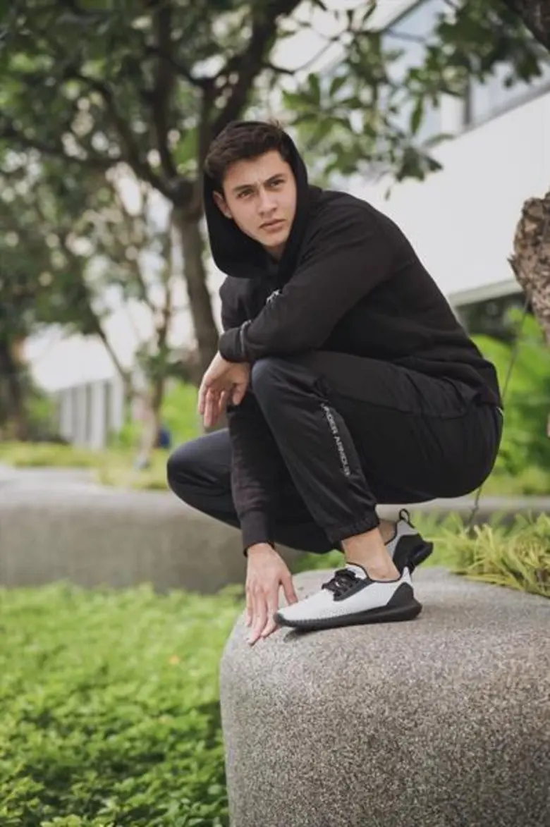 “กวินท์ ดูวาล” แท็กทีมฟิตแอนด์เฟิร์ม! นำทีมท้าประลอง “อิ๊กไนท์ ไฟท์ ทู ฟิต” 22 ก.ค.นี้