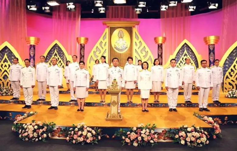 นายชาติชาย พยุหนาวีชัย ผู้อำนวยการธนาคารอ...