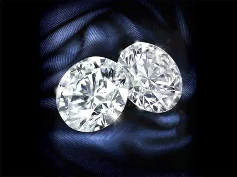 "เพชร" เครื่องประดับในฝันของสาวๆ ที่ส่วนม...