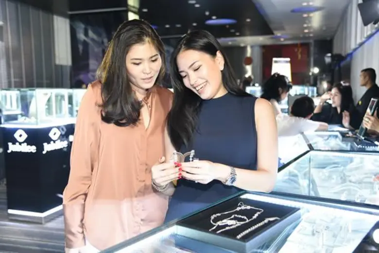 4 เหตุผล ทำไมต้องลงทุนซื้อ “เพชรกะรัต”