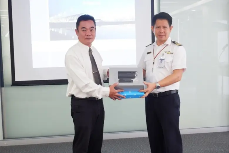 ติดอาวุธ! เด็กการบิน ม.ศรีปทุมสู่ความเป็นมืออาชีพ ศึกษาข้อมูลหอบังคับการบิน สนามบินสุวรรณภูมิ